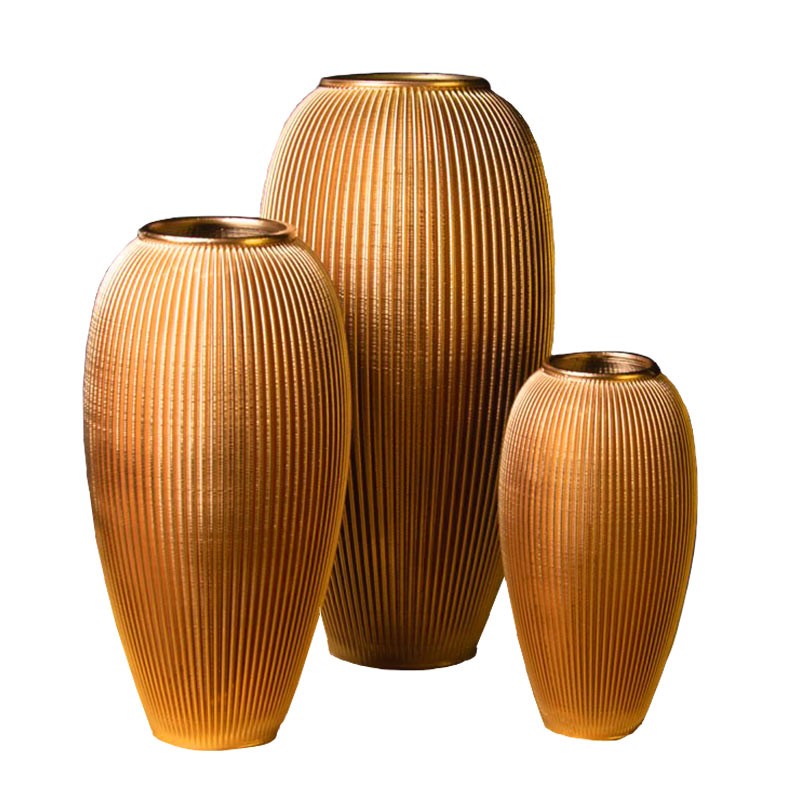 Vase design Alinéa - Couleurs: Bronze - Volume: 2L Vase design Alinéa - Couleurs: Bronze - Volume: 2L