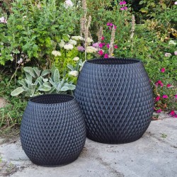 deux gros pots design anthracite decoration jardin