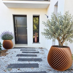 gros-pot-de-fleurs-design-entree-maison