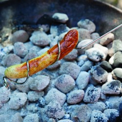 pique-saucisse-barbecue-iriso